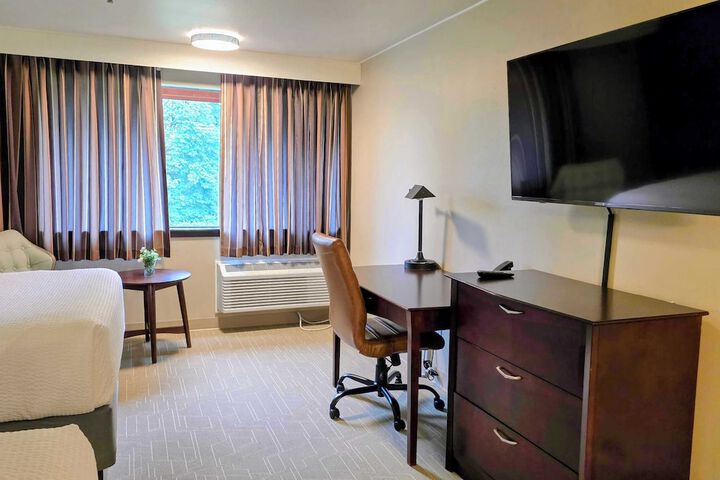 Ramada by Wyndham Tukwila Southcenter