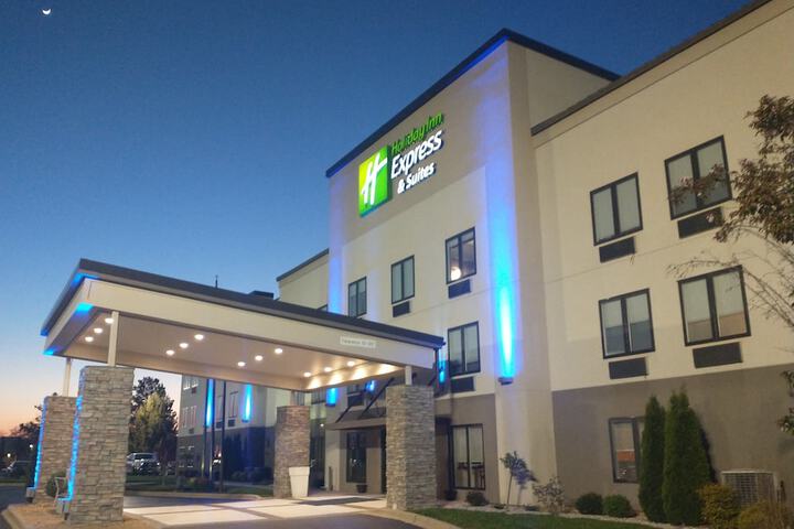 Hotel 8 of 82