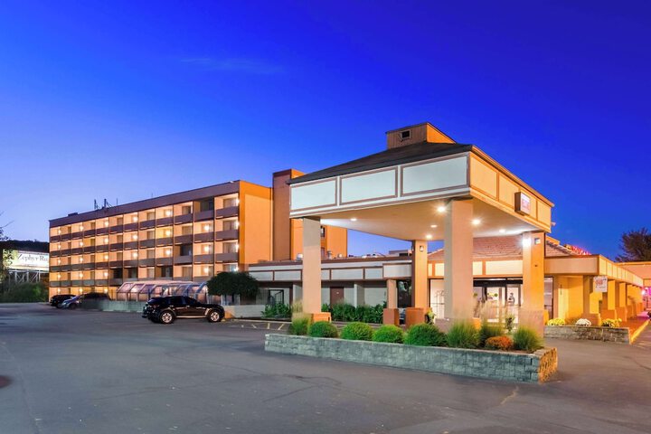 Quality Inn West Springfield