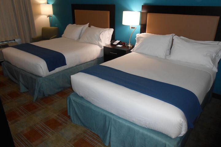 Room 21 of 36