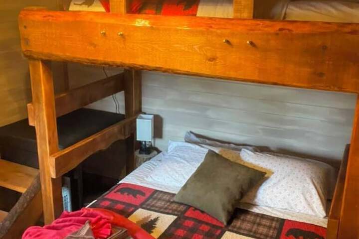 Nauti Otter Inn and Yurt Village