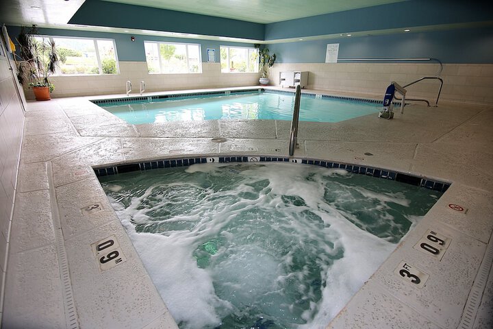 Holiday Inn Express & Suites Ashland by IHG