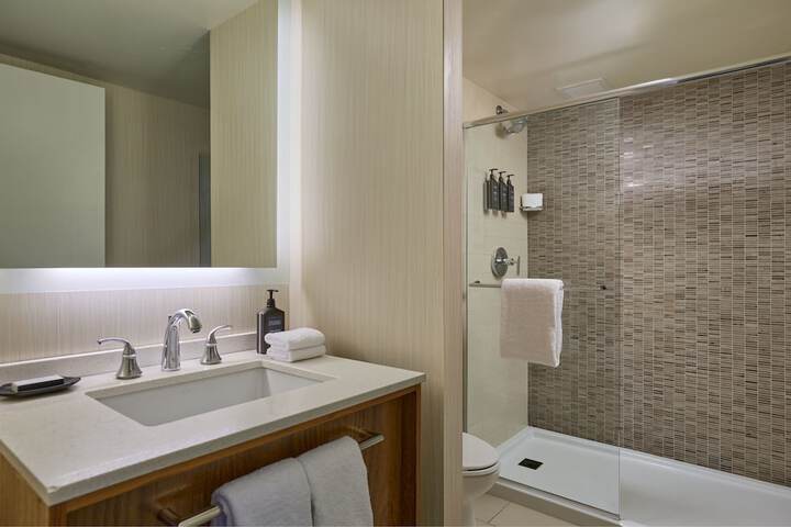 Sheraton Grand Chicago Riverwalk