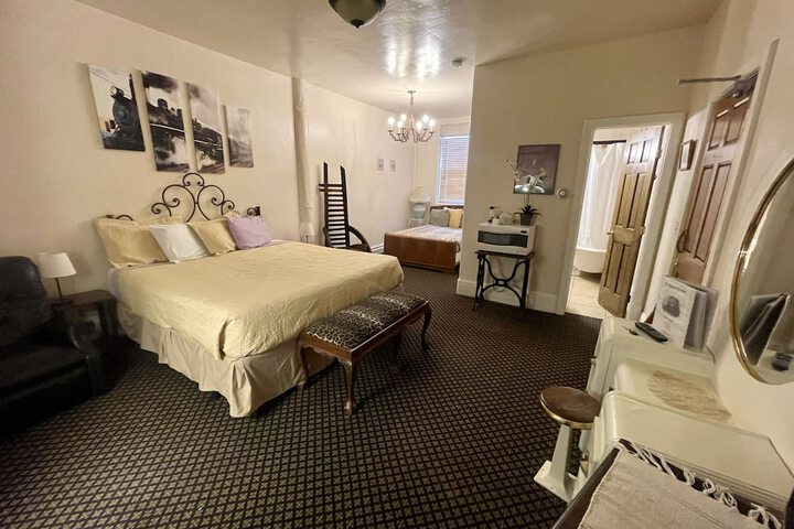 Room 47 of 75
