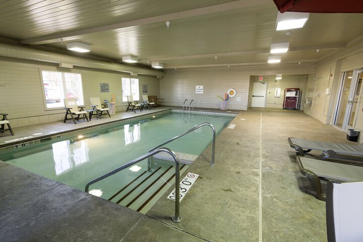 Pool 8 of 33