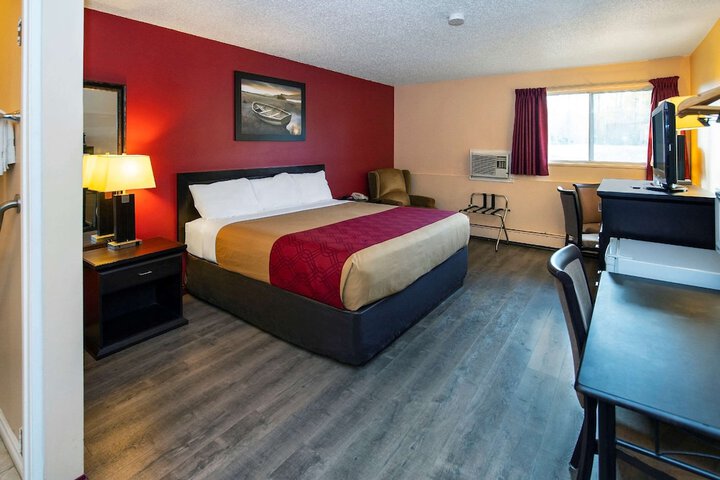Room 10 of 20