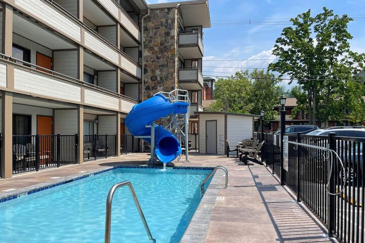 Pool 6 of 31
