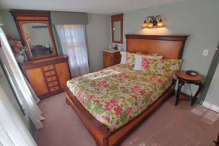 Island Guest House B & B