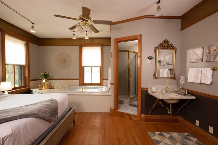 Room 51 of 70