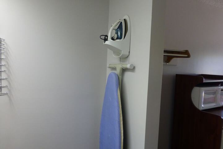 Room 17 of 35