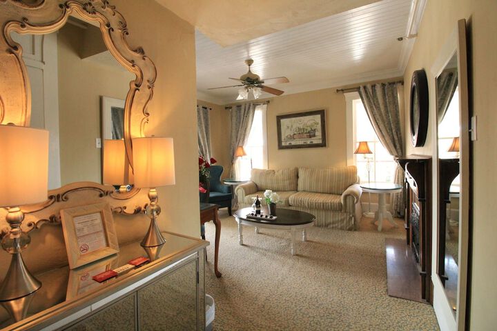 The Riverview Hotel
