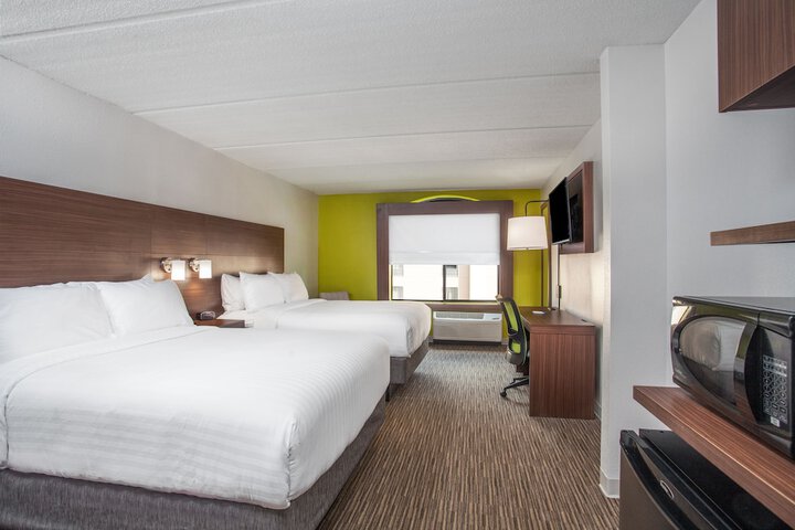 Room 20 of 33