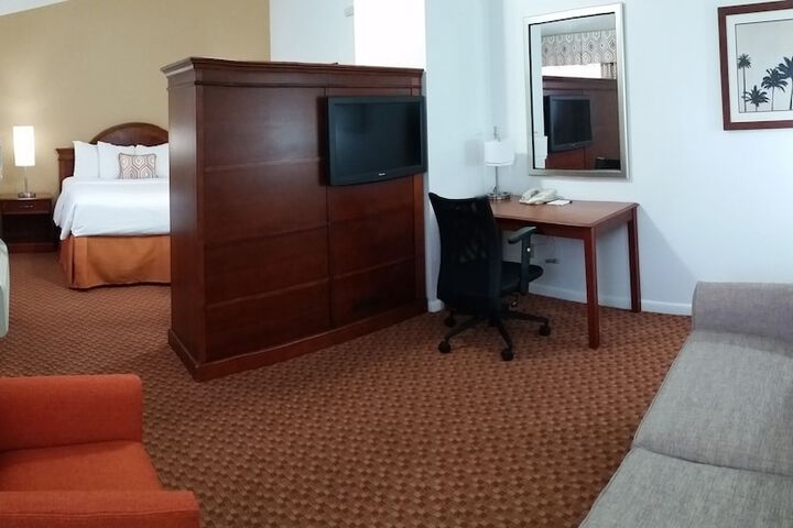 Room 15 of 27
