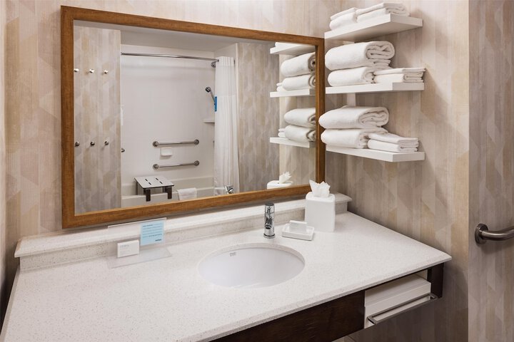 Hampton Inn Minneapolis-Roseville