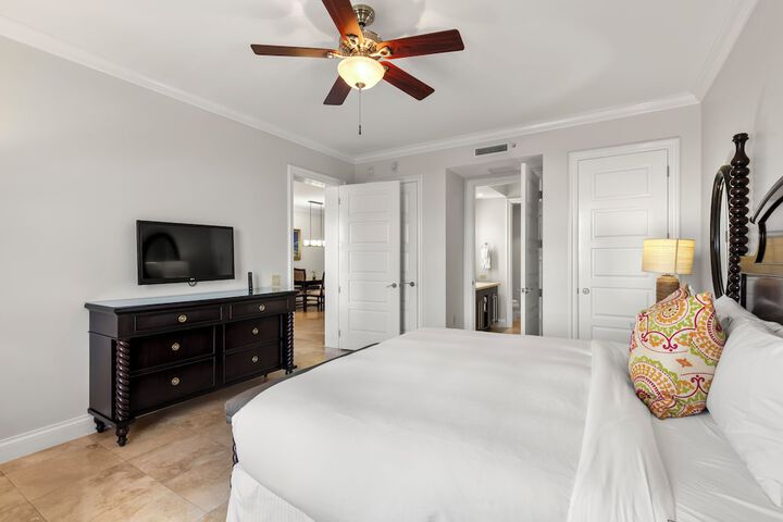 Room 93 of 178