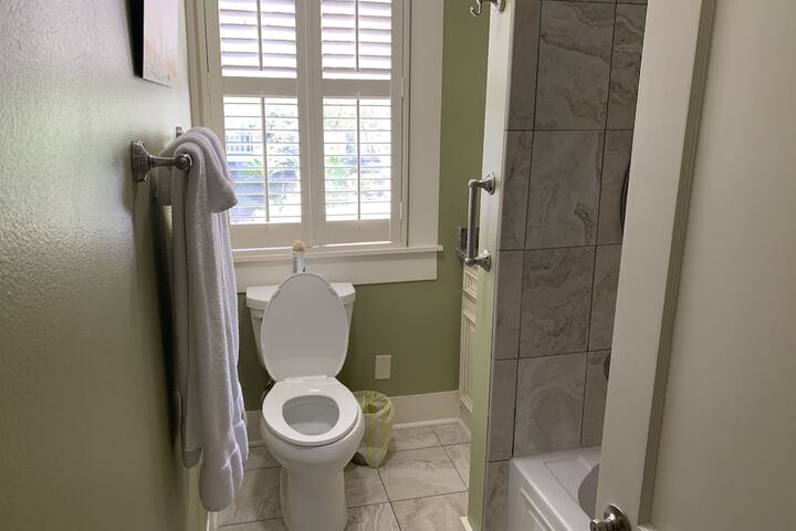Room 16 of 22