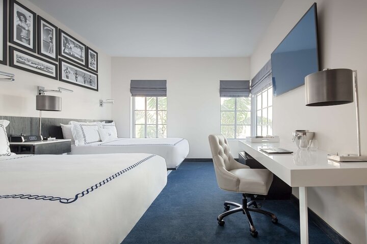 Room 13 of 42