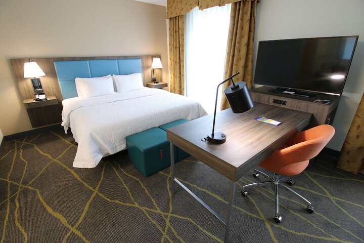 Room 32 of 47