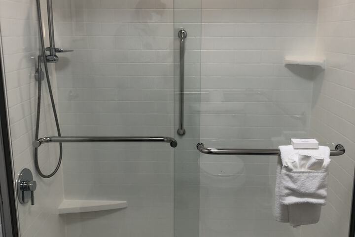 Hampton Inn & Suites Chicago / Hoffman Estates