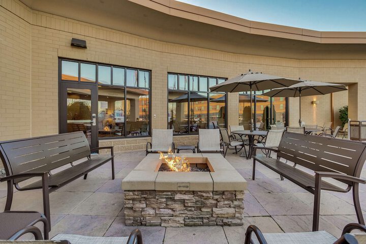 Terrace/Patio 58 of 60