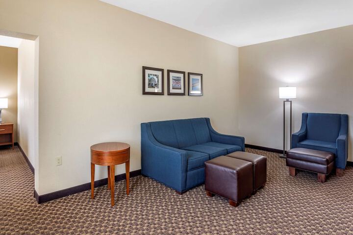 Room 28 of 38