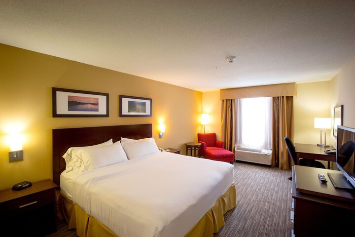 Room 43 of 68