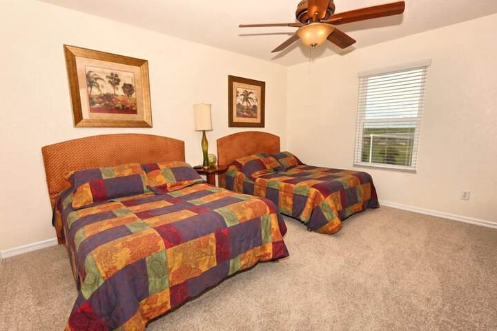Room 10 of 20