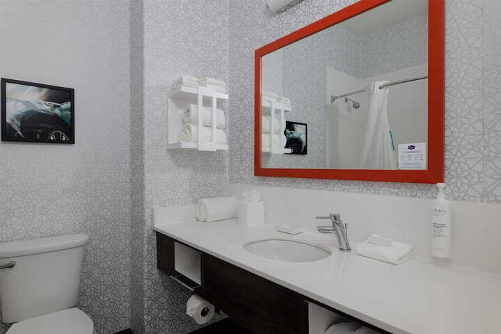 Hampton Inn & Suites Palmdale