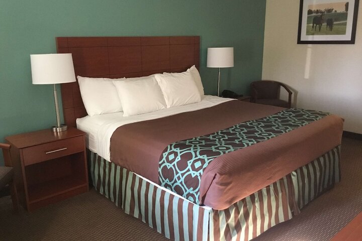 Room 18 of 23