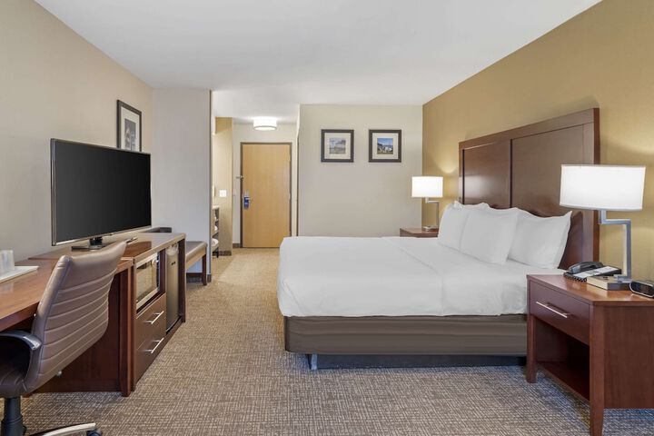 Room 25 of 36