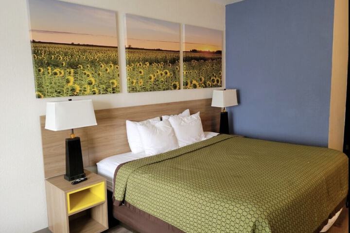 Room 12 of 29