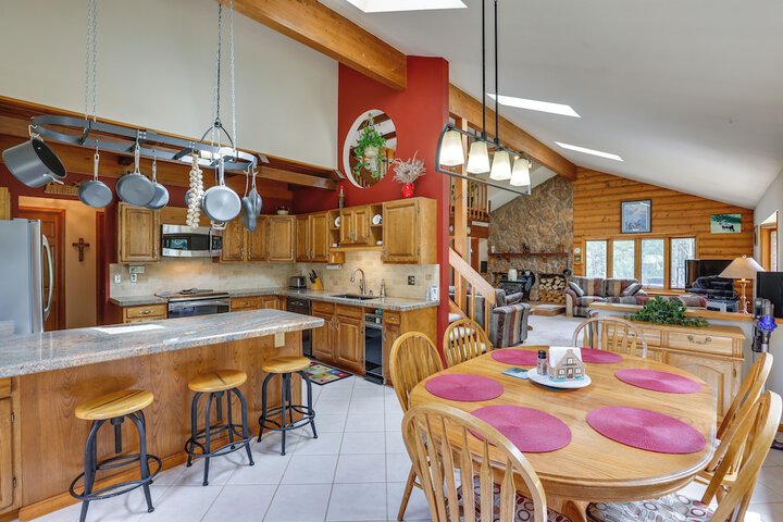 Silver Plume Mountain Haven With Views & Deck!