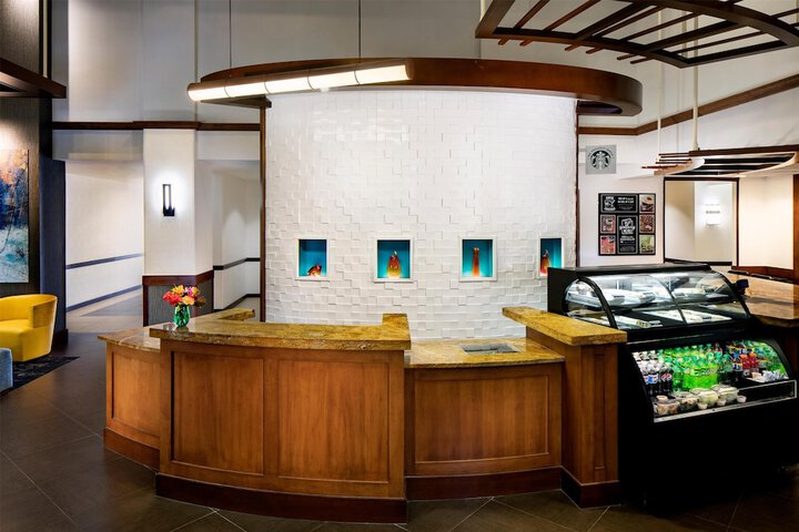 Hyatt Place Roanoke Airport / Valley View Mall