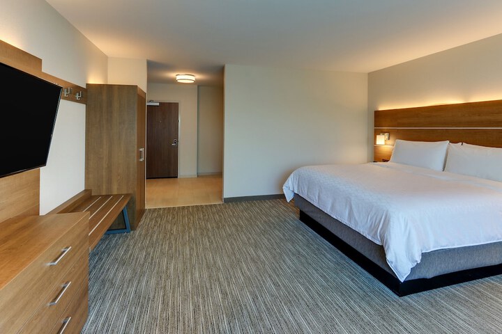 Room 21 of 70