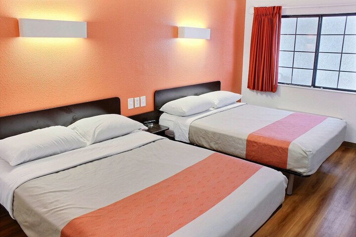 MOTEL 6 PASO ROBLES