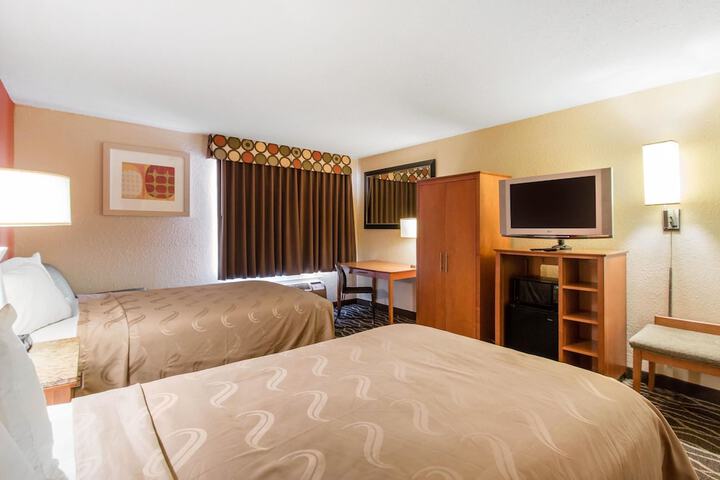 Room 27 of 46