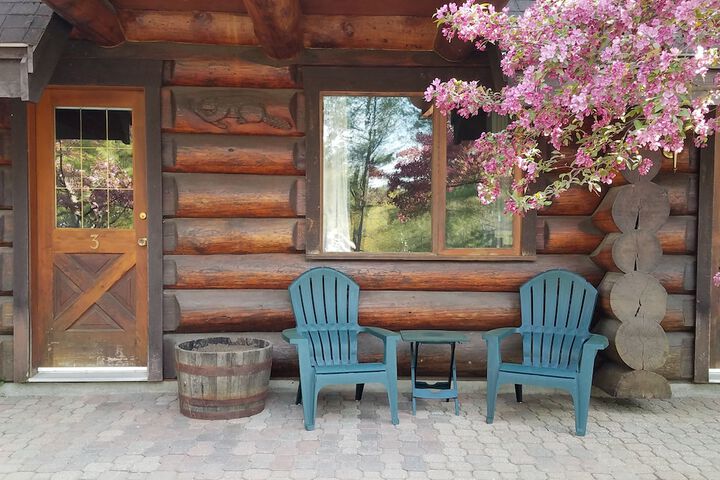 Nootka Lodge