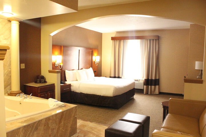 Room 28 of 75