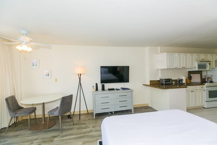Room 37 of 60