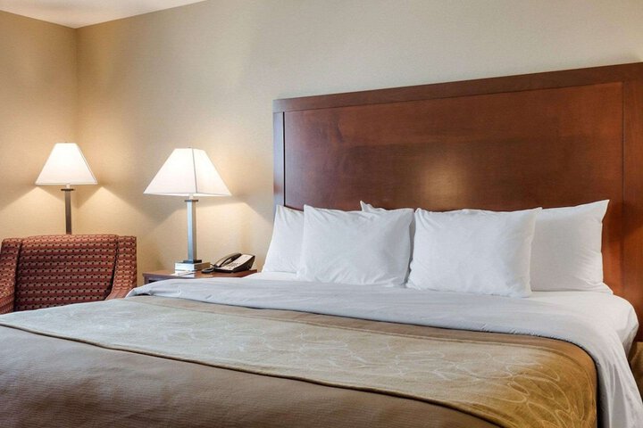 Comfort Inn & Suites Watford City