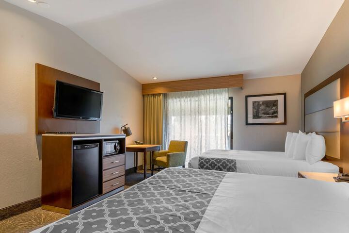 Room 40 of 93
