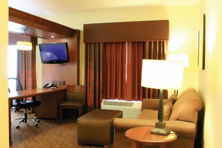 Room 32 of 45