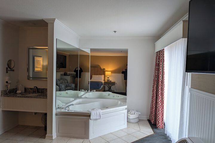 The Avenue Inn and Spa
