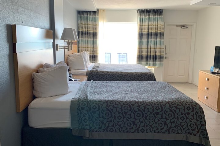 Room 18 of 32