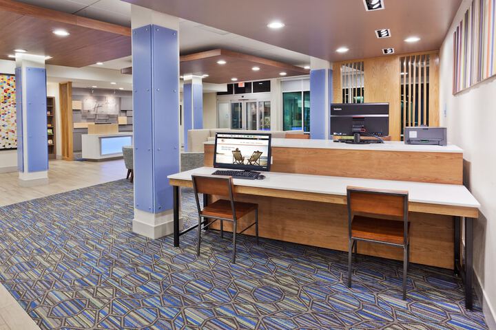 Holiday Inn Express & Suites Cartersville by IHG