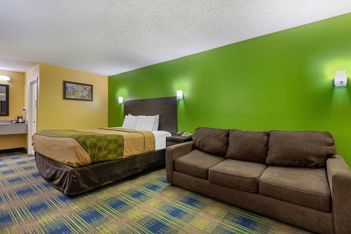 Room 15 of 41