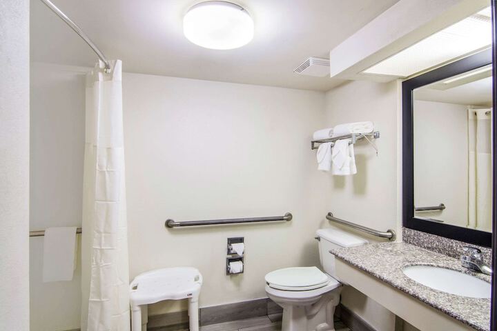 Quality Inn near University of Mobile