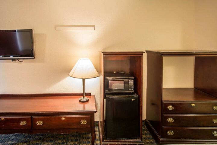 Room 6 of 23
