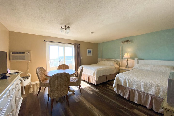 Room 61 of 230