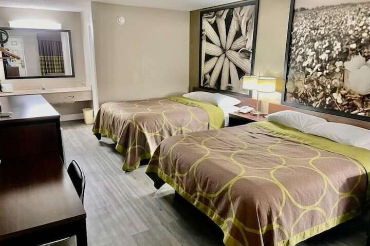 Room 5 of 21